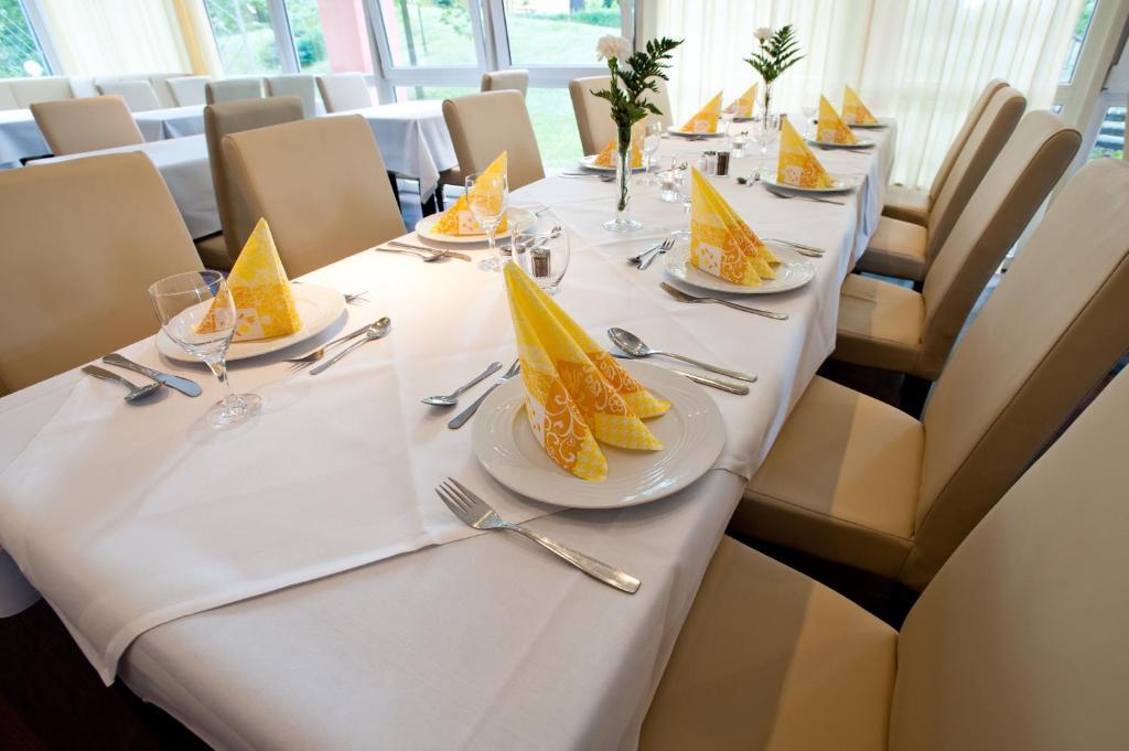 Sensconvent Hotel Michendorf 米兴多夫 外观 照片